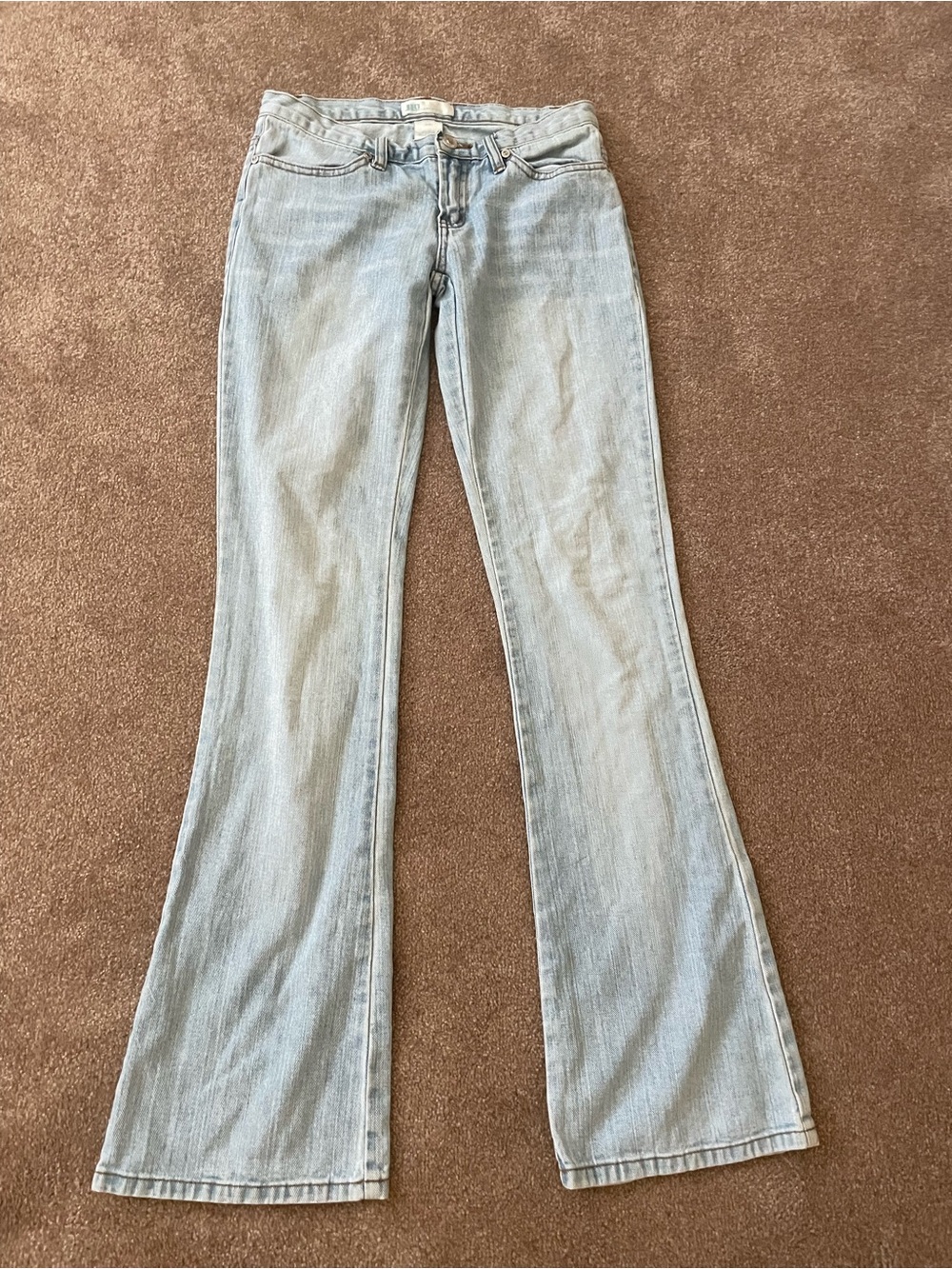 Jennifer Lopez low rise, bootcut  Light Wash vintage Flare Jeans